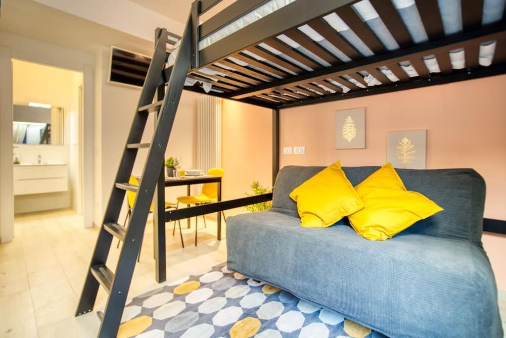 Apartment Suzzani 273 - Interno A4